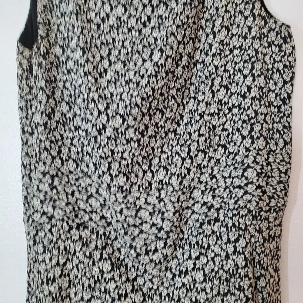 Casual Corner Dress Black Floral Size 8 Size Zip Lined - Picture 3 of 13